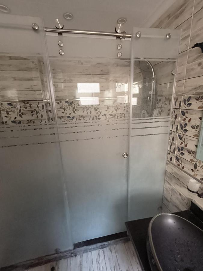 Apartamento واسعة مريحة بكافة الامكانيات والفرش الحديث في المهندسين قريب من النيل والمتحف وجامعة الدول Cairo