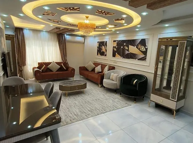 شقة واسعة مريحة بكافة الامكانيات والفرش الحديث في المهندسين قريب من النيل والمتحف وجامعة الدول