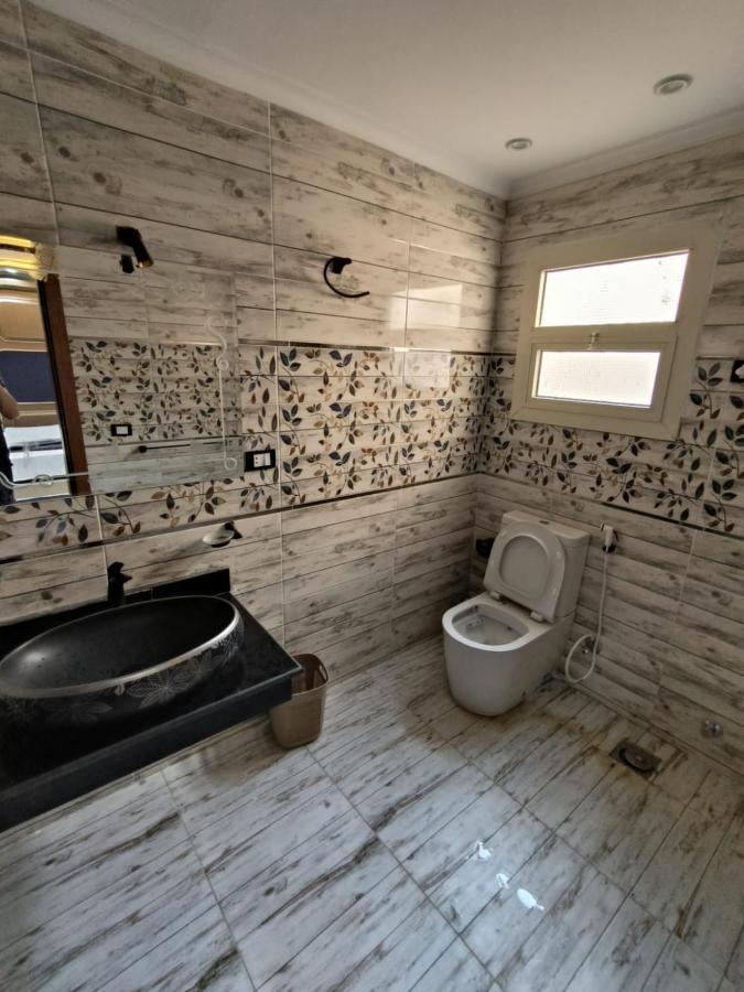 Apartment واسعة مريحة بكافة الامكانيات والفرش الحديث في المهندسين قريب من النيل والمتحف وجامعة الدول *