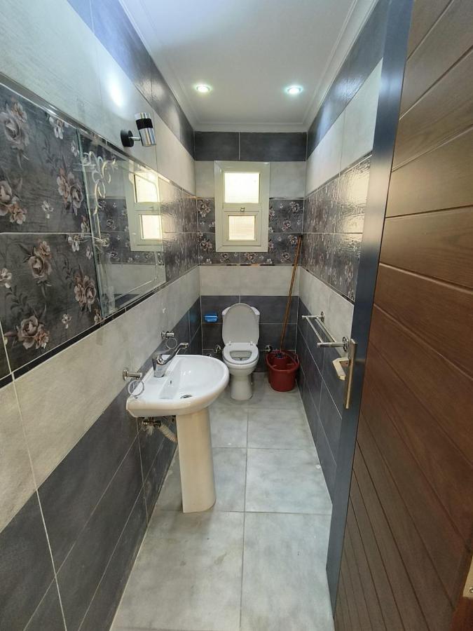 Apartment واسعة مريحة بكافة الامكانيات والفرش الحديث في المهندسين قريب من النيل والمتحف وجامعة الدول