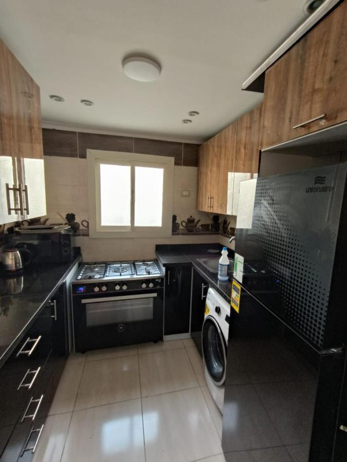 واسعة مريحة بكافة الامكانيات والفرش الحديث في المهندسين قريب من النيل والمتحف وجامعة الدول